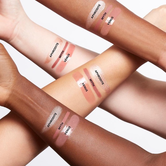 Haus Labs Aphrodite Glam Attack All Over Champagne Shimmer - Picture 9 of 10